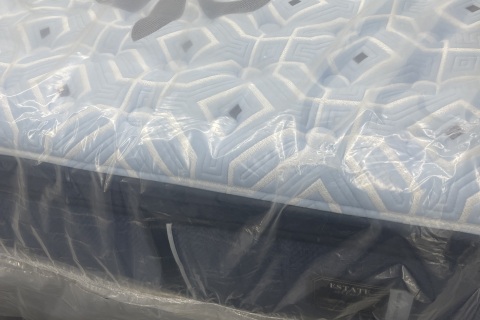 Stearns and Foster Estate Firm/Soft/Medium King Mattress